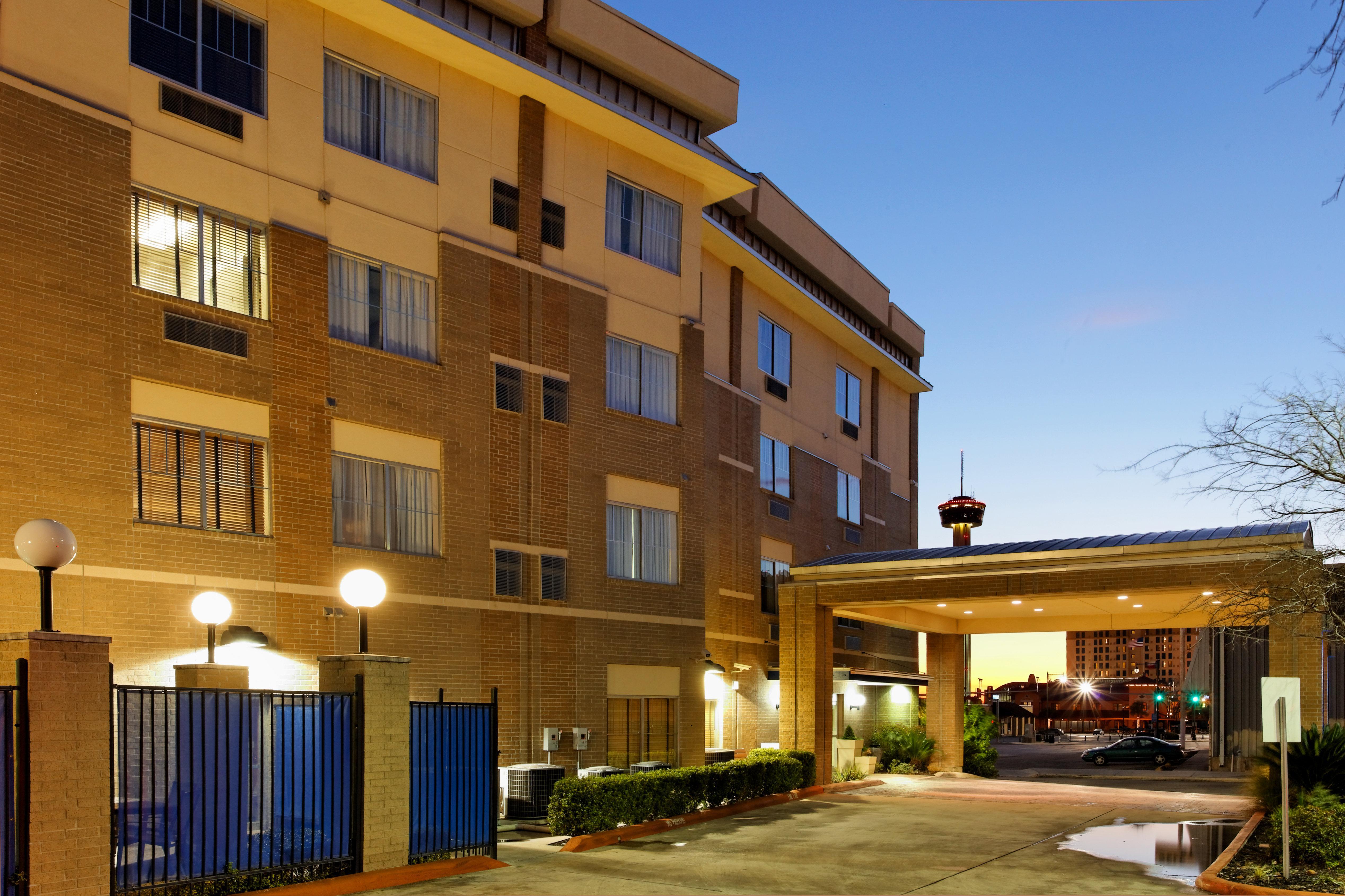 Holiday Inn Express Hotel & Suites San Antonio - Rivercenter Area By Ihg Kültér fotó