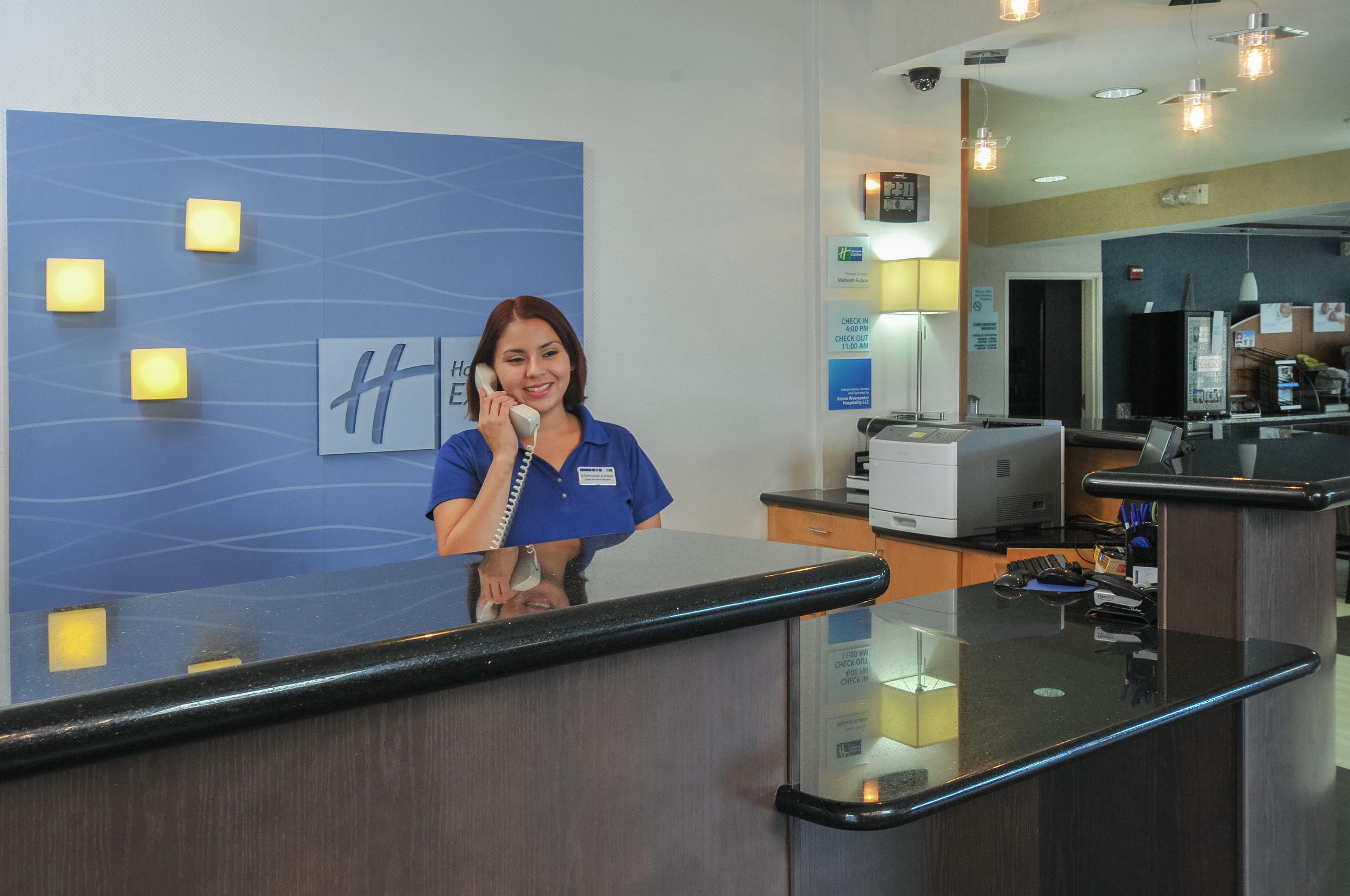 Holiday Inn Express Hotel & Suites San Antonio - Rivercenter Area By Ihg Kültér fotó